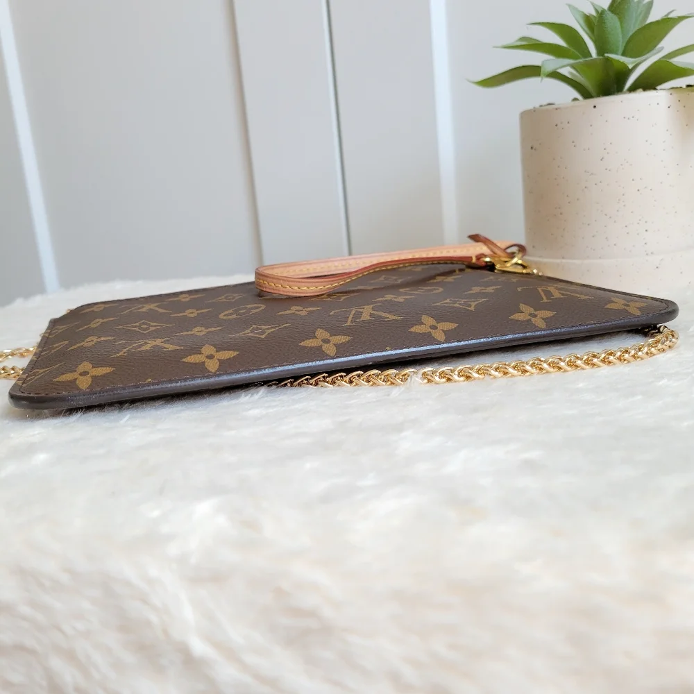 Louis Vuitton Neverfull Clutch Wristlet Crossbody - Monogram